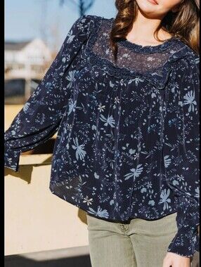 Velvet By Graham & Spencer Malia Floral Ruffle Flowy Top Peasent Blouse